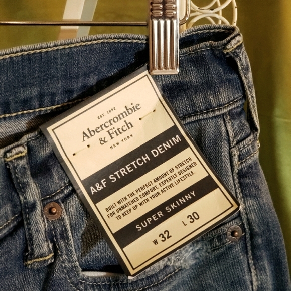 Abercrombie & Fitch jeans - Picture 1 of 5